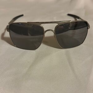 Oakley Deviation Polarized & UV Protection